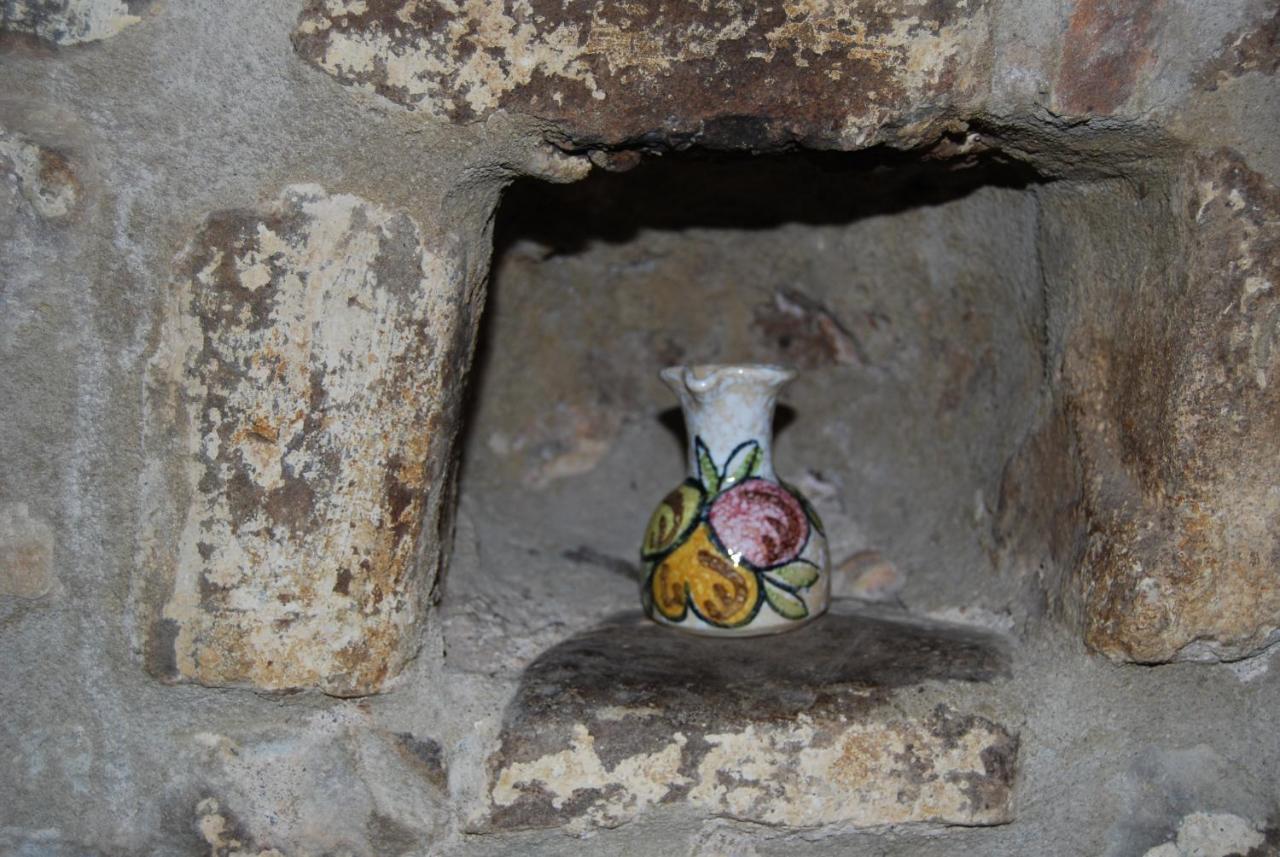 فيلا Cal Tort Maia de Montcal المظهر الخارجي الصورة